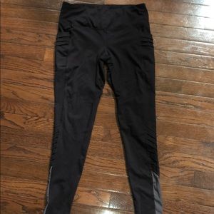 Maroon workout leggings